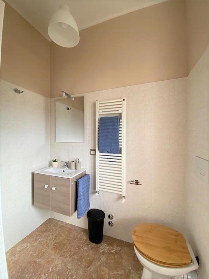 Casa Viola A 900 Mt Dalla Staz. Centrale Pescara Buitenkant foto