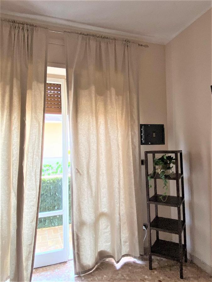 Casa Viola A 900 Mt Dalla Staz. Centrale Pescara Buitenkant foto