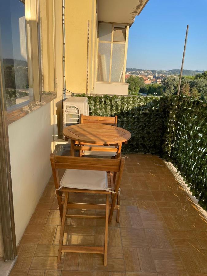 Casa Viola A 900 Mt Dalla Staz. Centrale Pescara Buitenkant foto