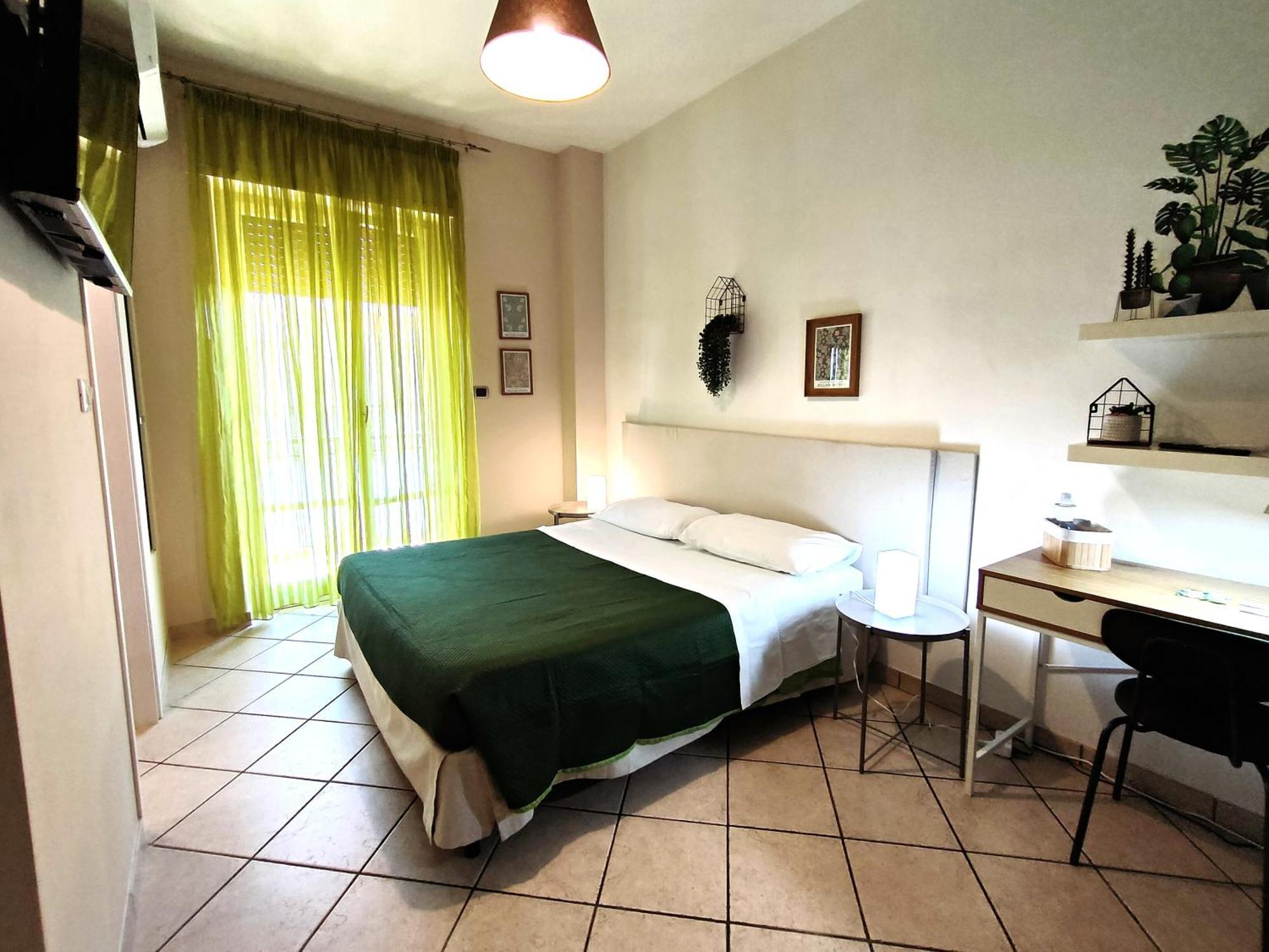 Casa Viola A 900 Mt Dalla Staz. Centrale Pescara Buitenkant foto